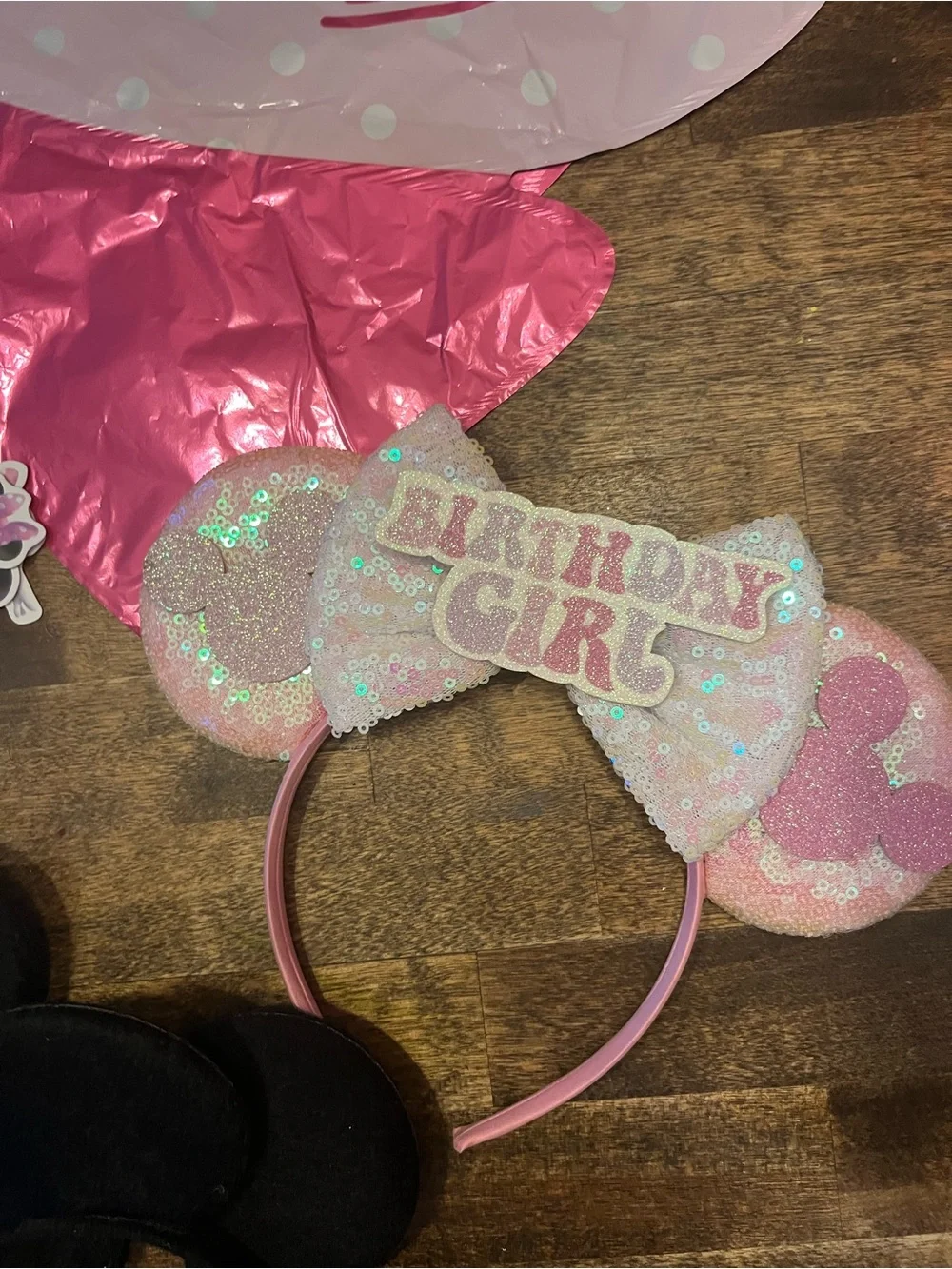 Minnie Mouse birthday party decorations